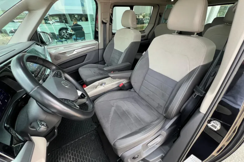 Volkswagen Multivan din 2024 cu 22.889 km - oferta VOL133775 - foto 10