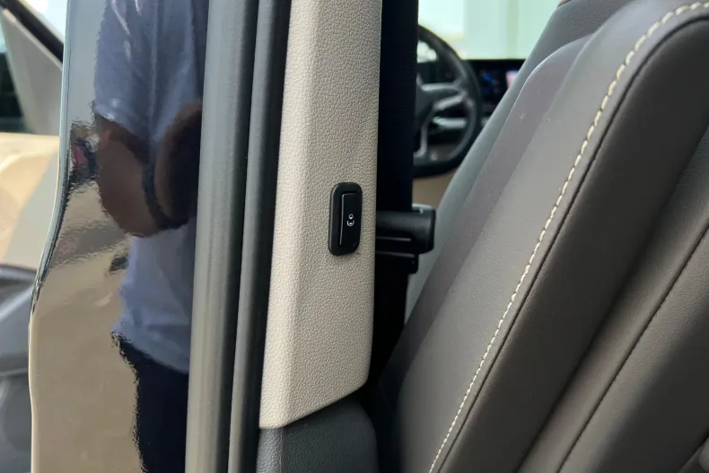 Volkswagen Multivan din 2024 cu 22.889 km - oferta VOL133775 - foto 12