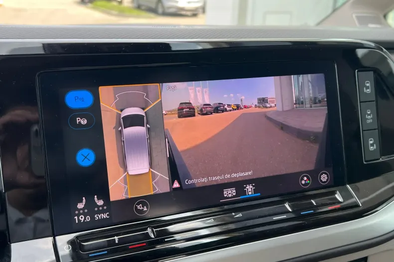 Volkswagen Multivan din 2024 cu 22.889 km - oferta VOL133775 - foto 26