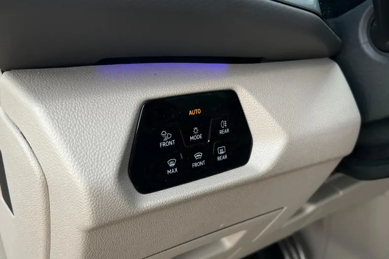 Volkswagen Multivan din 2024 cu 22.889 km - oferta VOL133775 - foto 35