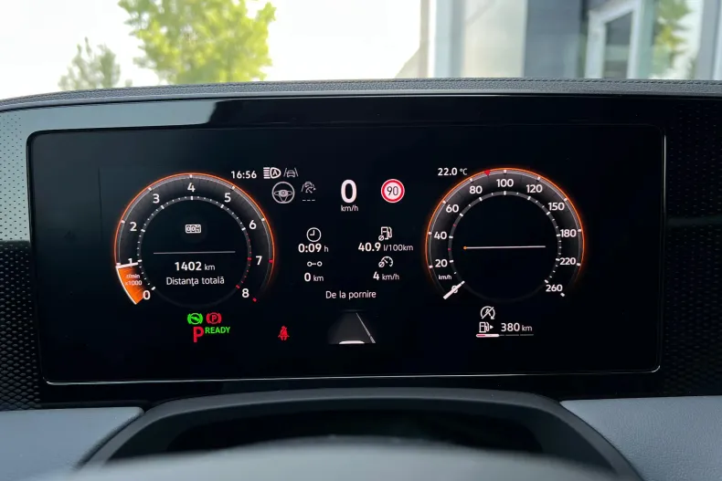 Volkswagen Passat din 2025 cu 1.402 km - oferta VOL133776 - foto 15