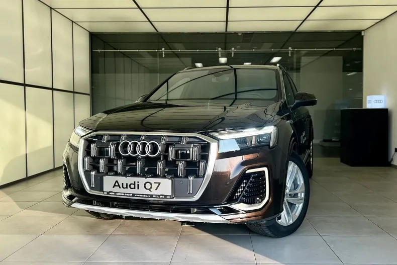 Audi Q7 din 2024 cu 4.958 km - oferta AUD133779 - foto 1