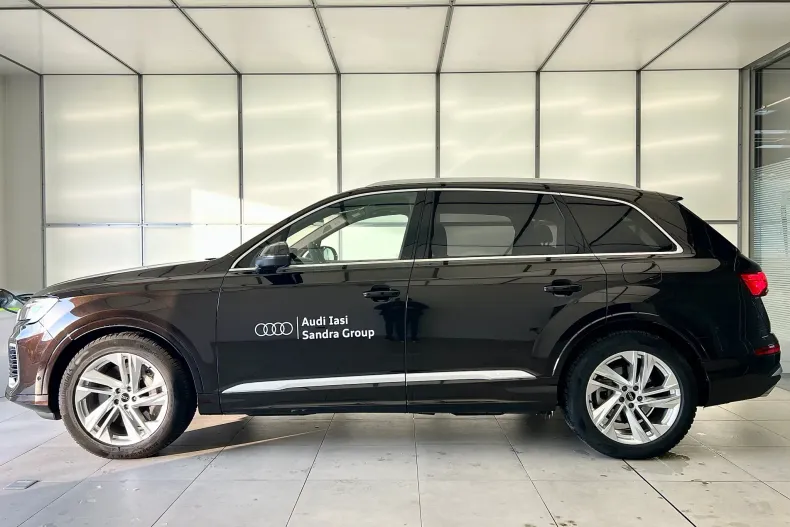 Audi Q7 din 2024 cu 4.958 km - oferta AUD133779 - foto 3