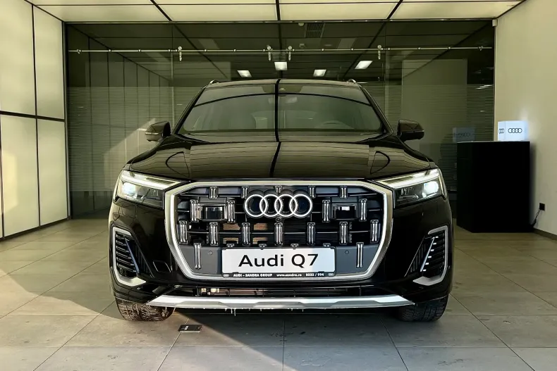 Audi Q7 din 2024 cu 4.958 km - oferta AUD133779 - foto 4
