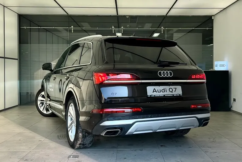 Audi Q7 din 2024 cu 4.958 km - oferta AUD133779 - foto 5