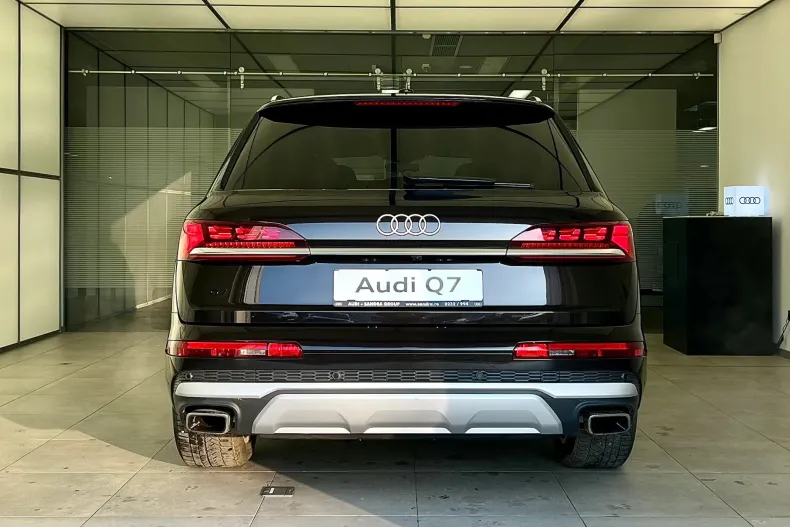 Audi Q7 din 2024 cu 4.958 km - oferta AUD133779 - foto 6