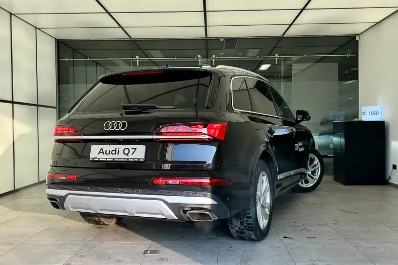 Audi Q7 din 2024 cu 4.958 km - oferta AUD133779 - foto 7