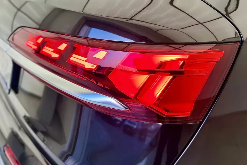 Audi Q7 din 2024 cu 4.958 km - oferta AUD133779 - foto 10