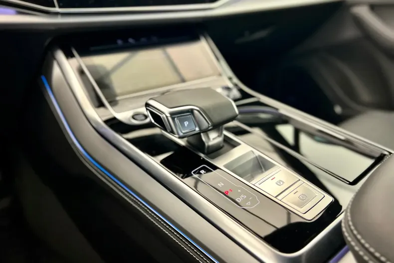 Audi Q7 din 2024 cu 4.958 km - oferta AUD133779 - foto 27