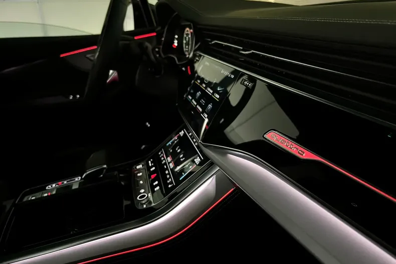 Audi Q7 din 2024 cu 4.958 km - oferta AUD133779 - foto 35