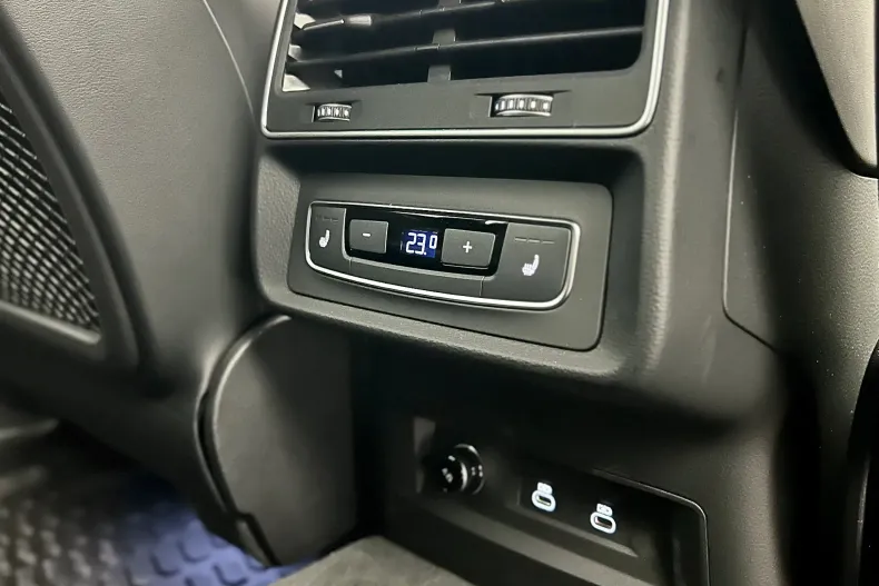 Audi Q7 din 2024 cu 4.958 km - oferta AUD133779 - foto 38