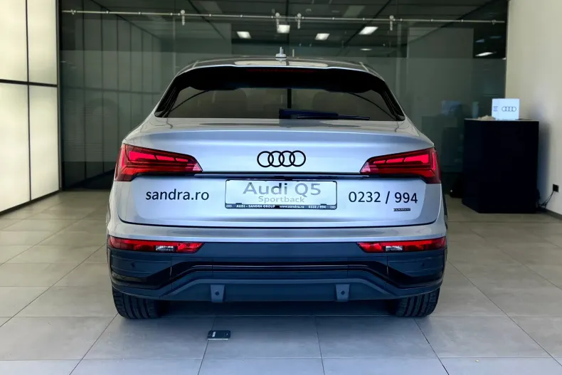 Audi Q5 din 2024 cu 7.857 km - oferta AUD133784 - foto 7