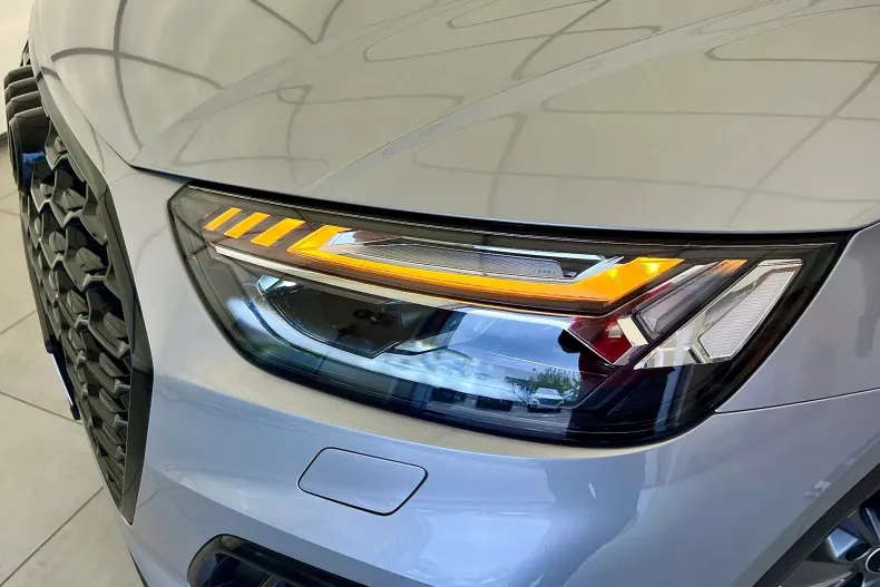 Audi Q5 din 2024 cu 7.857 km - oferta AUD133784 - foto 12