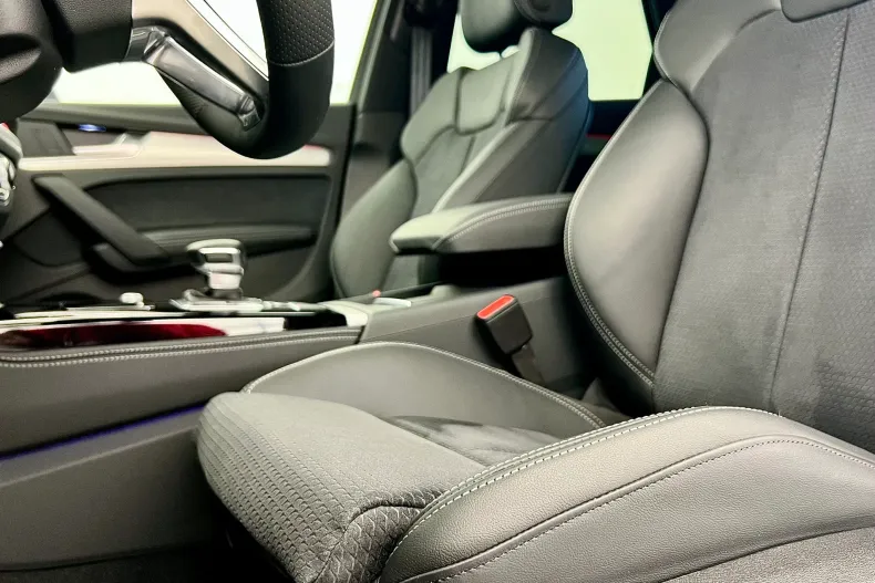 Audi Q5 din 2024 cu 7.857 km - oferta AUD133784 - foto 15