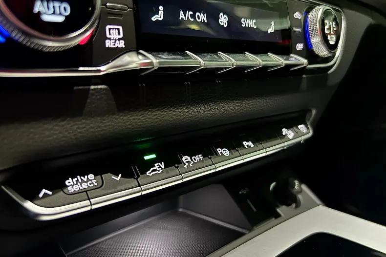 Audi Q5 din 2024 cu 7.857 km - oferta AUD133784 - foto 23