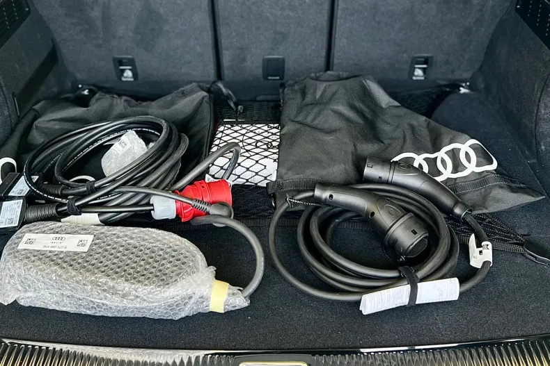 Audi Q5 din 2024 cu 7.857 km - oferta AUD133784 - foto 40