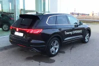 Volkswagen Touareg din 2024 cu 23.133 km - oferta VOL133787 - foto 4