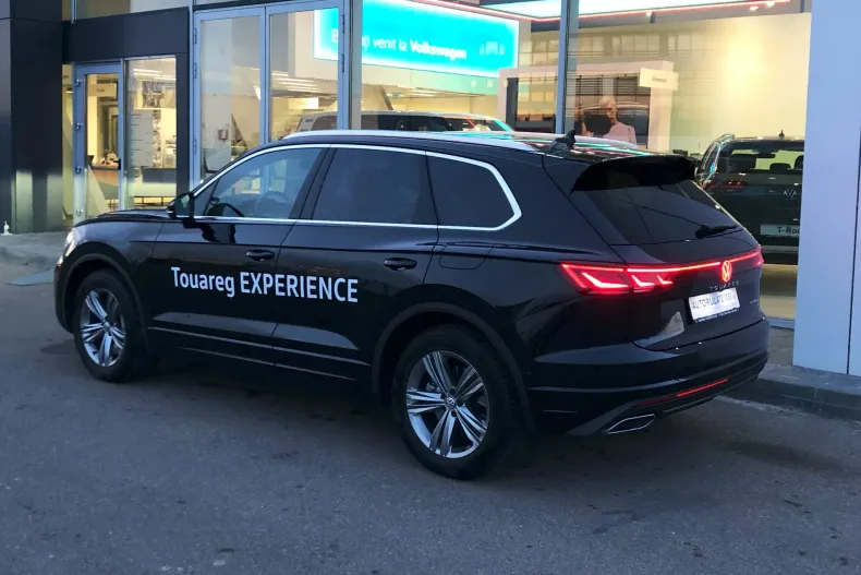 Volkswagen Touareg din 2024 cu 23.133 km - oferta VOL133787 - foto 6