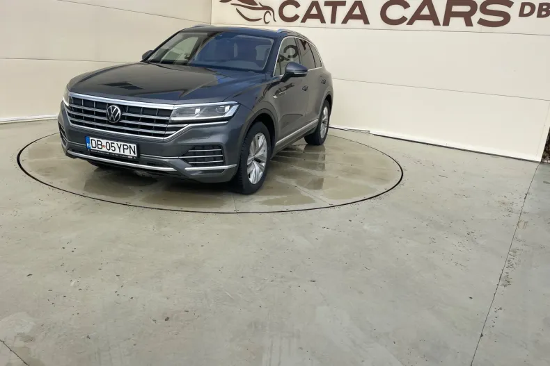 Volkswagen Touareg din 2021 cu 37.000 km - oferta VOL133790 - foto 3