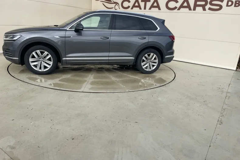 Volkswagen Touareg din 2021 cu 37.000 km - oferta VOL133790 - foto 5