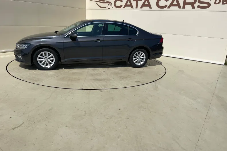 Volkswagen Passat din 2020 cu 127.000 km - oferta VOL133811 - foto 7