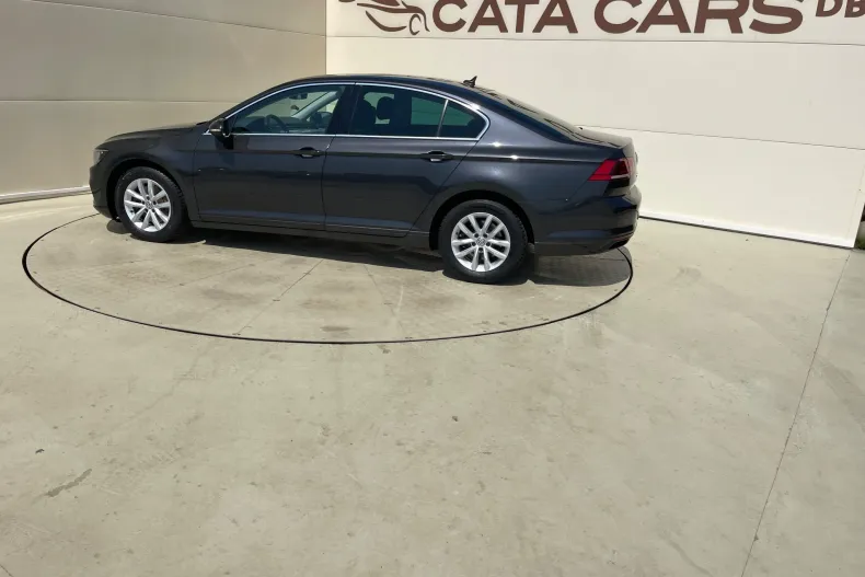 Volkswagen Passat din 2020 cu 127.000 km - oferta VOL133811 - foto 9