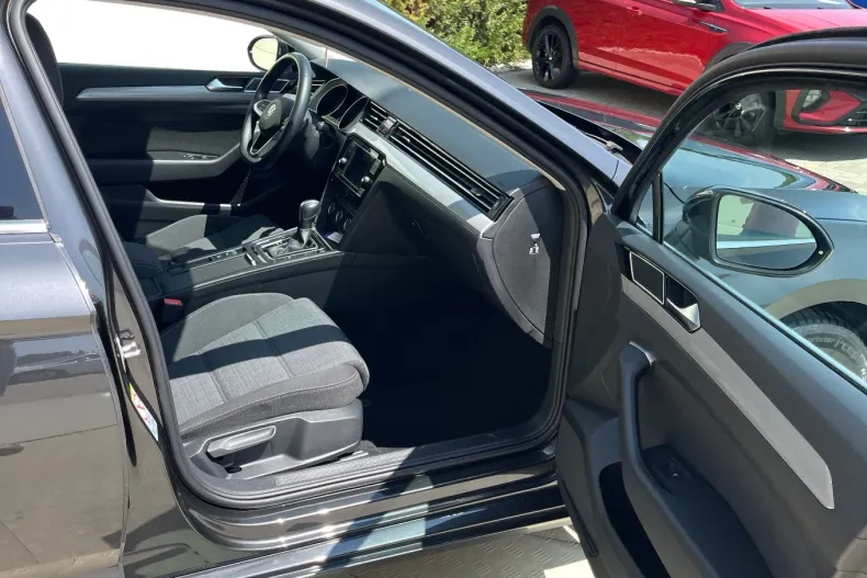 Volkswagen Passat din 2020 cu 127.000 km - oferta VOL133811 - foto 22