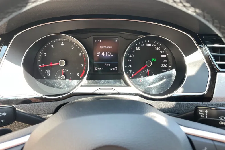 Volkswagen Passat din 2020 cu 127.000 km - oferta VOL133811 - foto 39