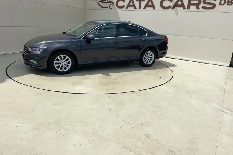 Volkswagen Passat din 2020 cu 125.000 km - oferta VOL133812 - foto 6