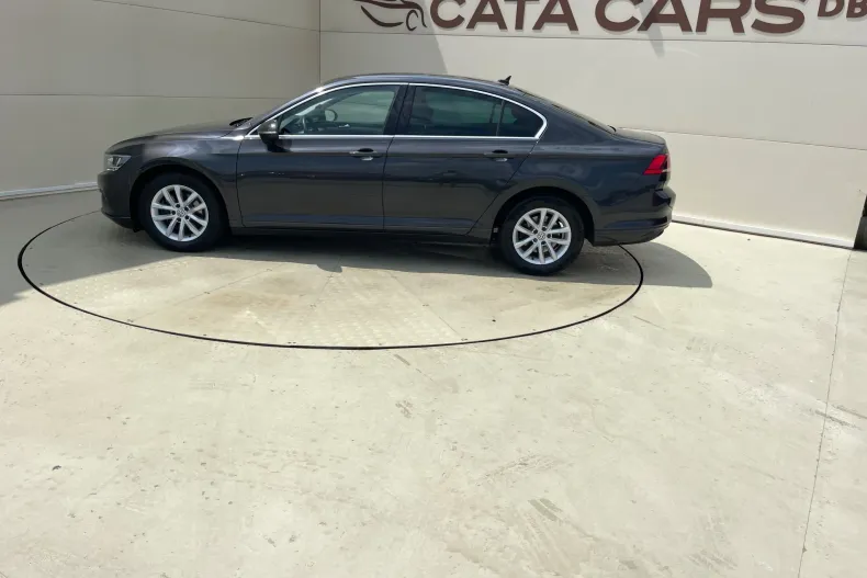 Volkswagen Passat din 2020 cu 125.000 km - oferta VOL133812 - foto 8