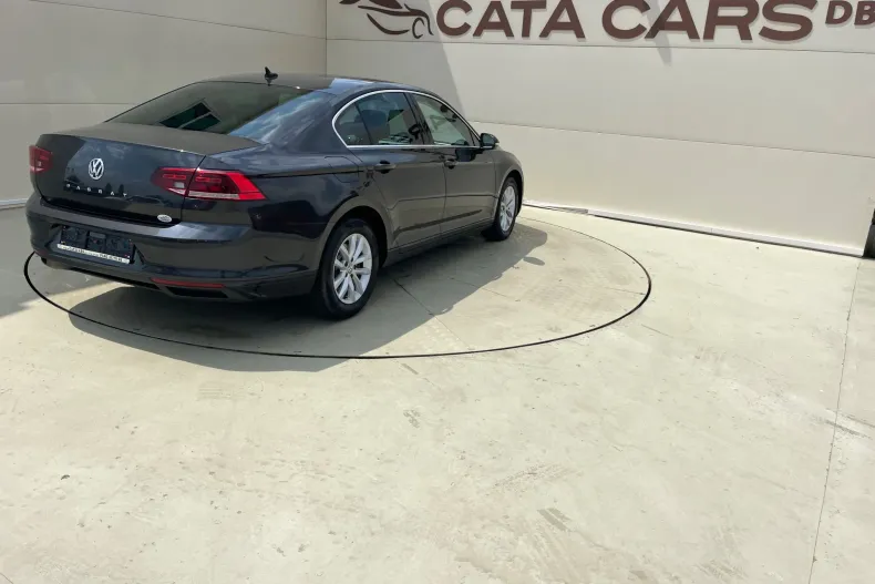 Volkswagen Passat din 2020 cu 125.000 km - oferta VOL133812 - foto 16