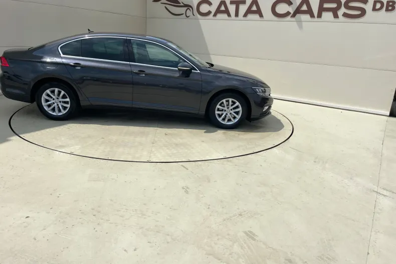 Volkswagen Passat din 2020 cu 125.000 km - oferta VOL133812 - foto 20
