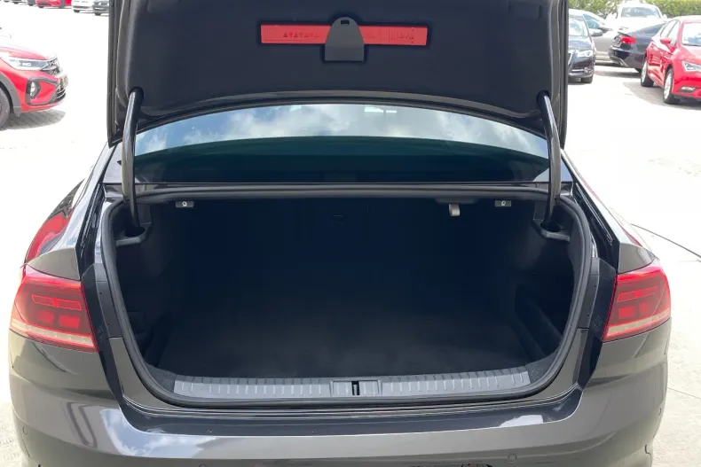 Volkswagen Passat din 2020 cu 125.000 km - oferta VOL133812 - foto 27