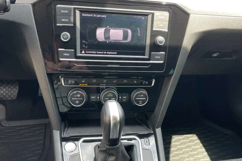 Volkswagen Passat din 2020 cu 125.000 km - oferta VOL133812 - foto 34