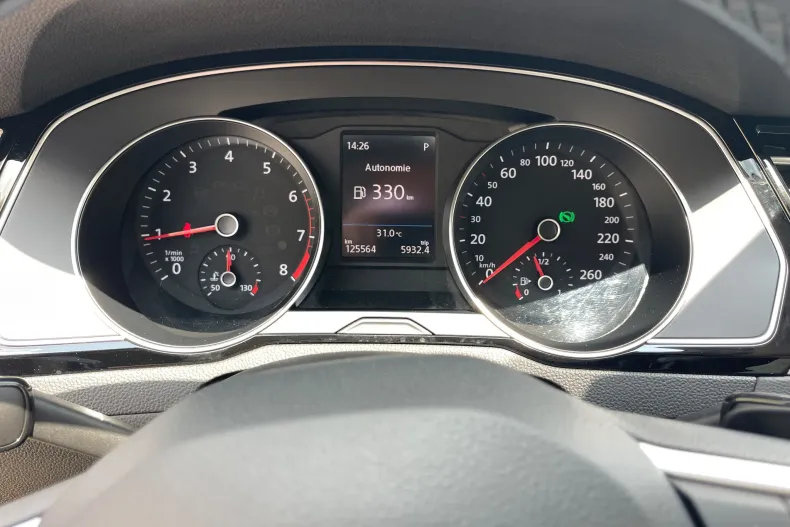 Volkswagen Passat din 2020 cu 125.000 km - oferta VOL133812 - foto 39