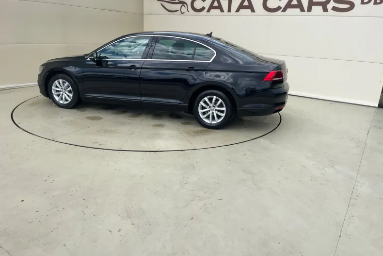 Volkswagen Passat din 2020 cu 128.000 km - oferta VOL133814 - foto 9
