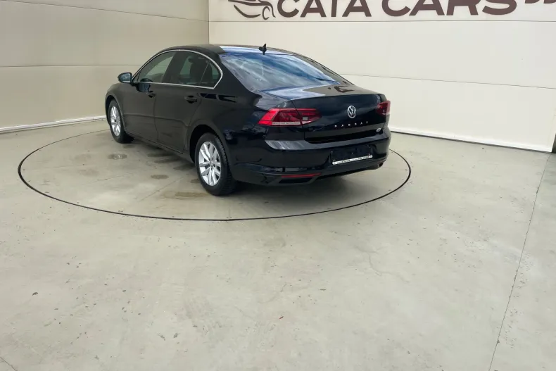 Volkswagen Passat din 2020 cu 128.000 km - oferta VOL133814 - foto 11