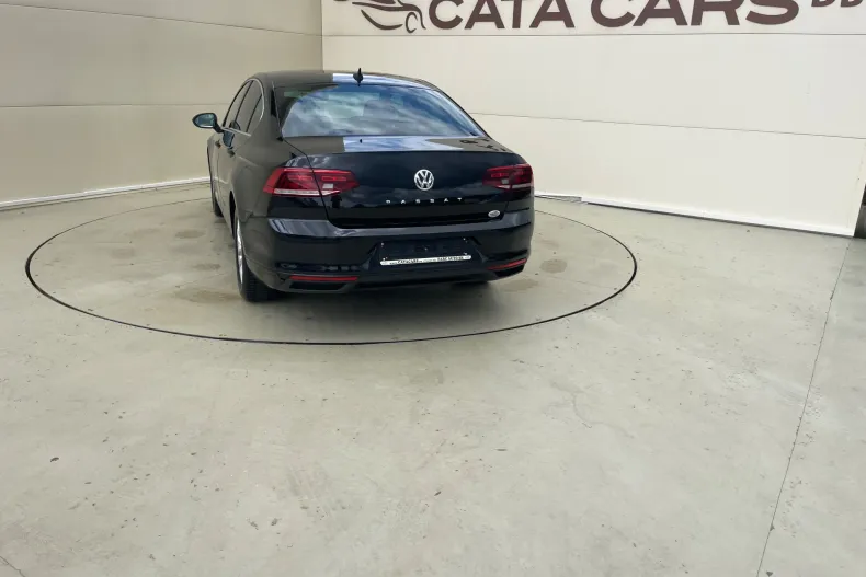 Volkswagen Passat din 2020 cu 128.000 km - oferta VOL133814 - foto 12