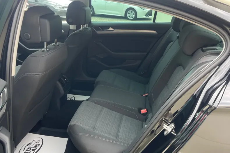 Volkswagen Passat din 2020 cu 128.000 km - oferta VOL133814 - foto 28