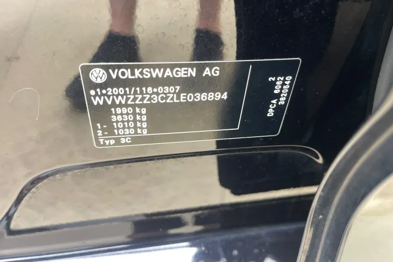Volkswagen Passat din 2020 cu 128.000 km - oferta VOL133814 - foto 40