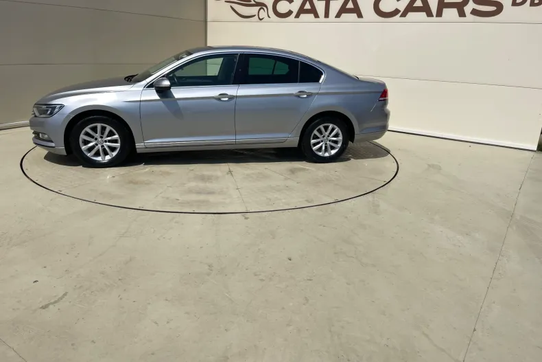 Volkswagen Passat din 2019 cu 138.000 km - oferta VOL133815 - foto 7