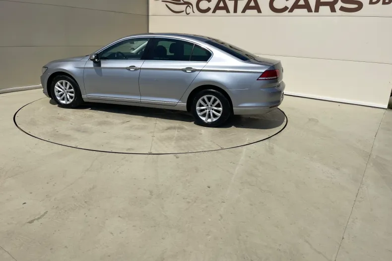 Volkswagen Passat din 2019 cu 138.000 km - oferta VOL133815 - foto 9