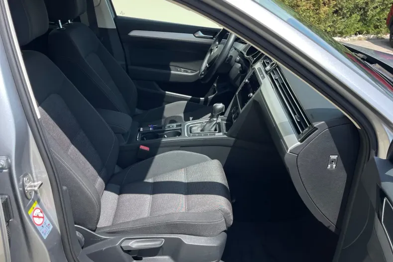 Volkswagen Passat din 2019 cu 138.000 km - oferta VOL133815 - foto 22