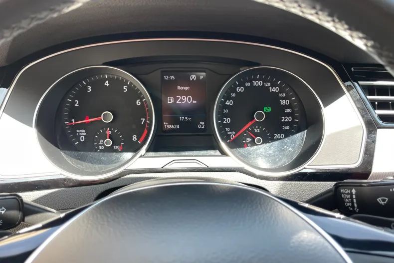 Volkswagen Passat din 2019 cu 138.000 km - oferta VOL133815 - foto 36