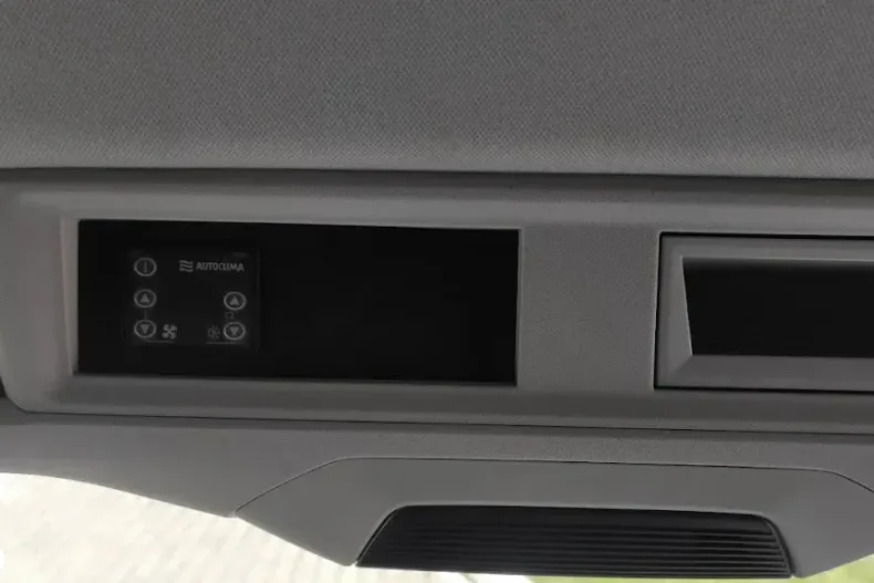 Volkswagen Crafter din 2025 cu 10 km - oferta VOL133853 - foto 17