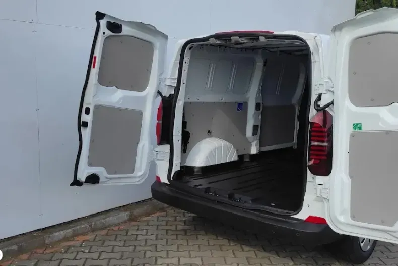 Volkswagen Transporter din 2025 cu 5 km - oferta VOL133856 - foto 7