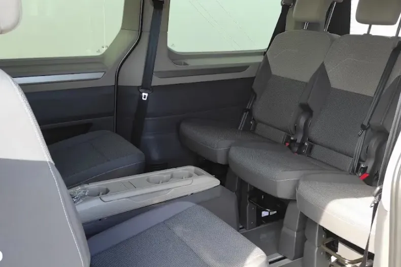 Volkswagen Multivan din 2025 cu 5 km - oferta VOL133858 - foto 12