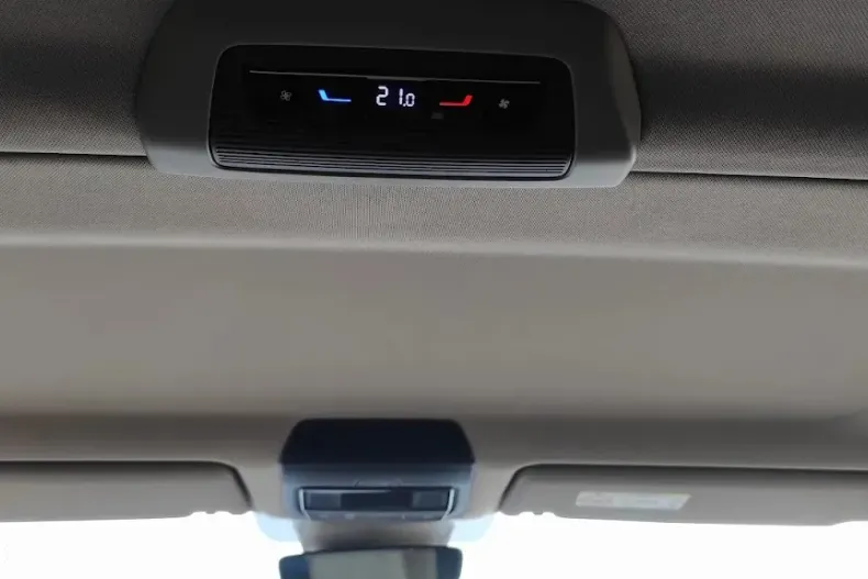 Volkswagen Multivan din 2025 cu 5 km - oferta VOL133858 - foto 27