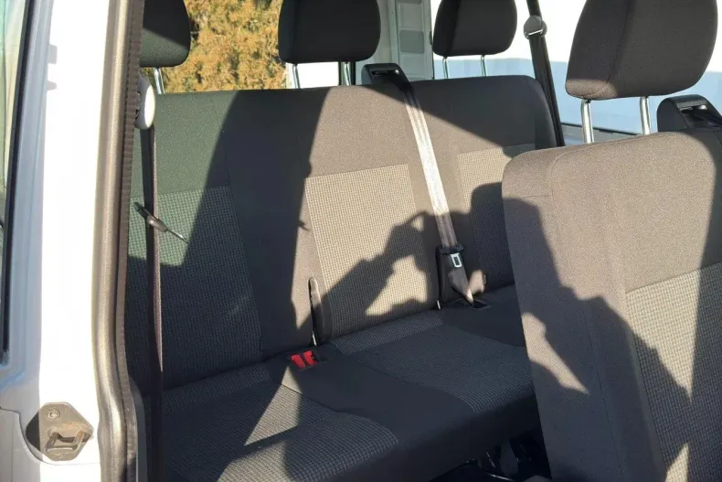 Volkswagen Transporter din 2020 cu 173.885 km - oferta VOL133863 - foto 13