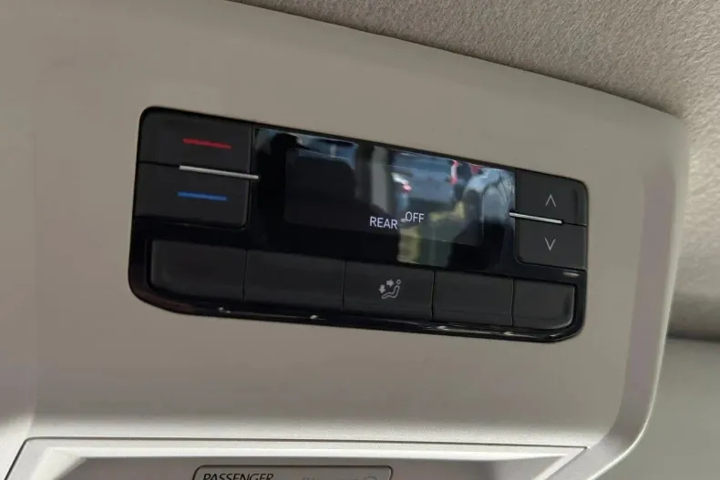 Volkswagen Transporter din 2020 cu 173.885 km - oferta VOL133863 - foto 19